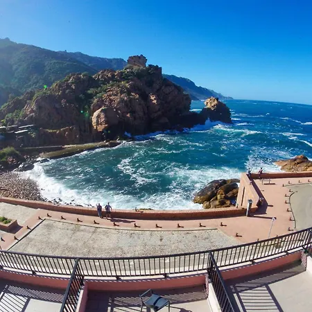 Les Flots Bleus 3* Porto (Corsica)