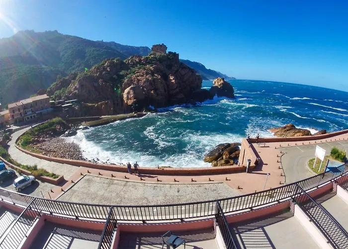 Les Flots Bleus 3* Porto (Corsica)