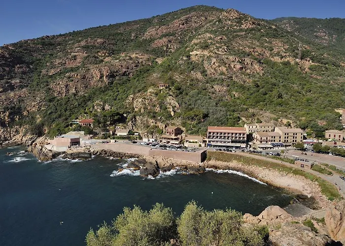 Отель Les Flots Bleus 3*