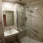 Hotel Les Flots Bleus 3*