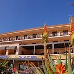 Hotel Les Flots Bleus Porto (Corsica)
