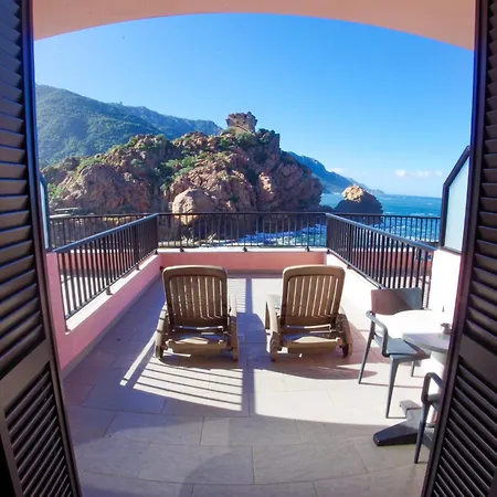 Hotel Les Flots Bleus Porto (Corsica)