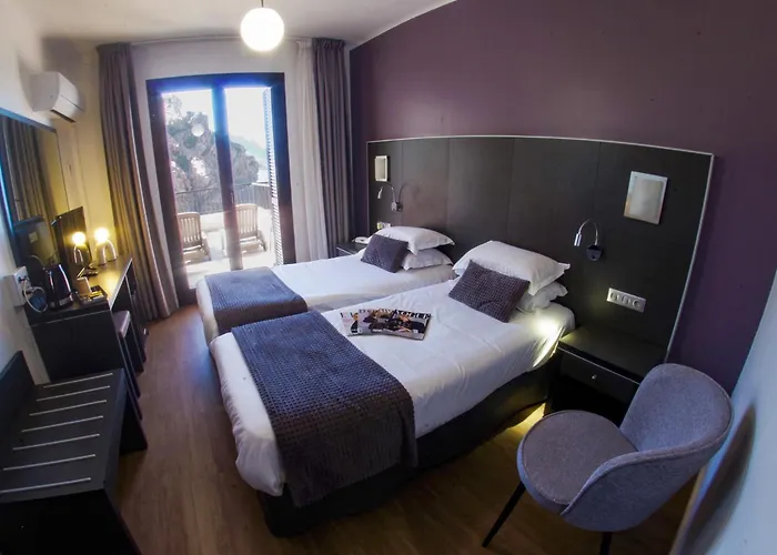 Hotel Les Flots Bleus 3*