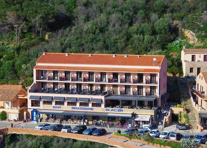 Hotel Les Flots Bleus 3*